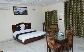 Fabhotel Namaste Bnb