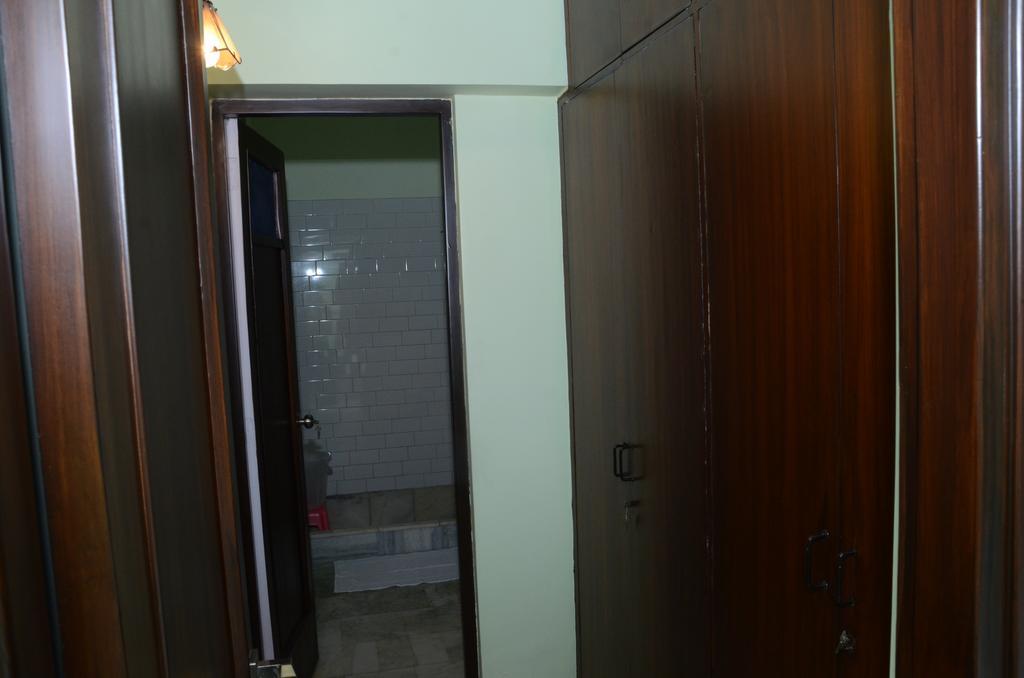 Namaste Apartments New Delhi Exterior photo