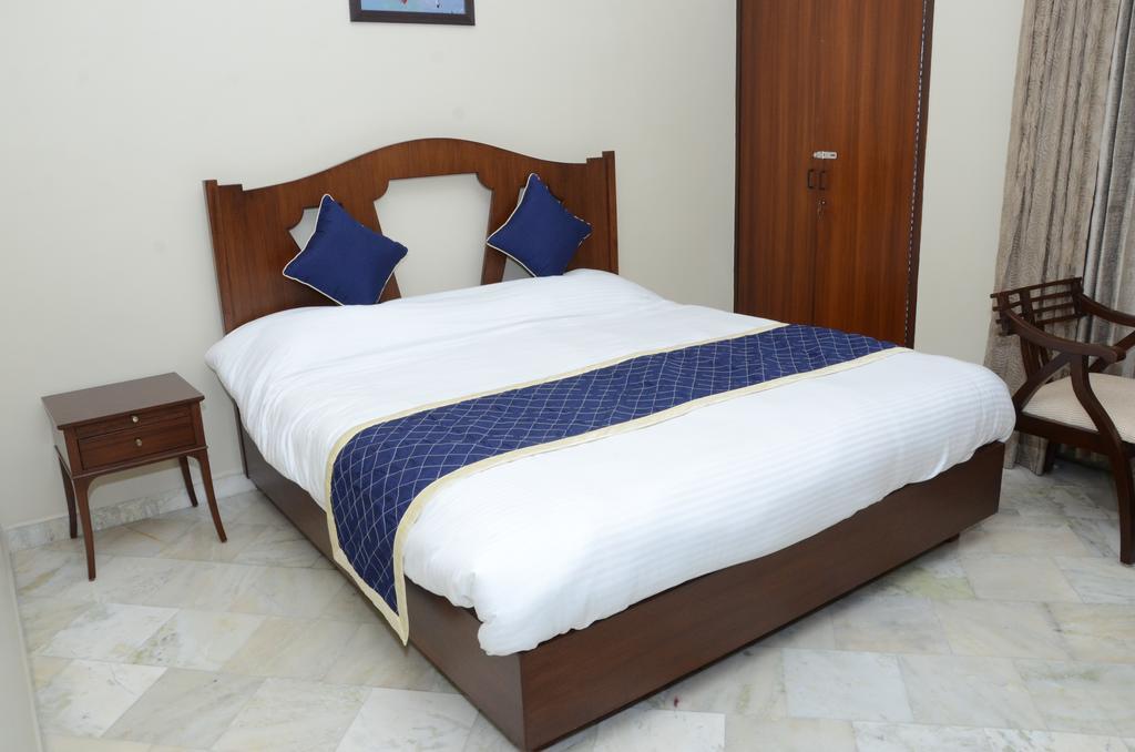 Namaste Apartments New Delhi Room photo