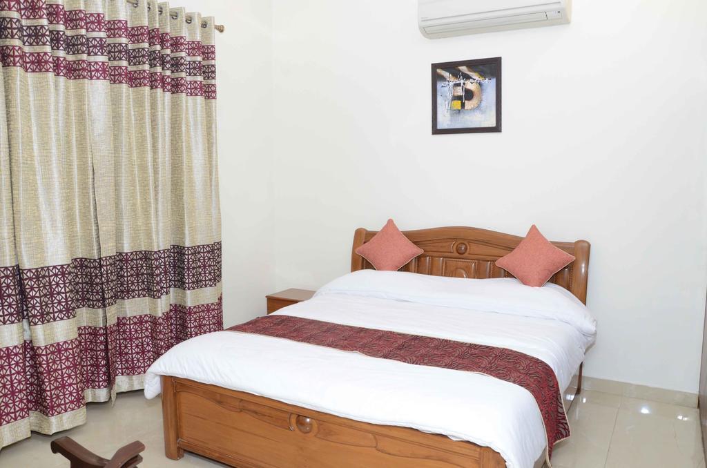 Namaste Apartments New Delhi Exterior photo